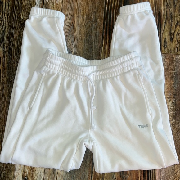 TNA boyfriend Fit Joggers - Picture 8 of 11